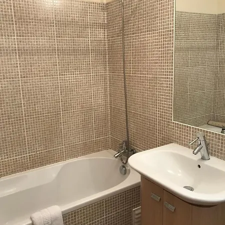 Beach 2 Bed Apt Ap By Pola Tavira