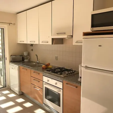 Appartement Beach 2 Bed Apt Ap By Pola *