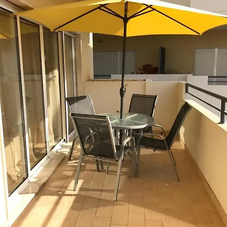 Beach 2 Bed Apt Ap By Pola Διαμέρισμα