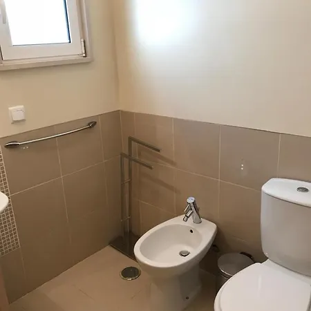 Beach 2 Bed Apt Ap By Pola Διαμέρισμα