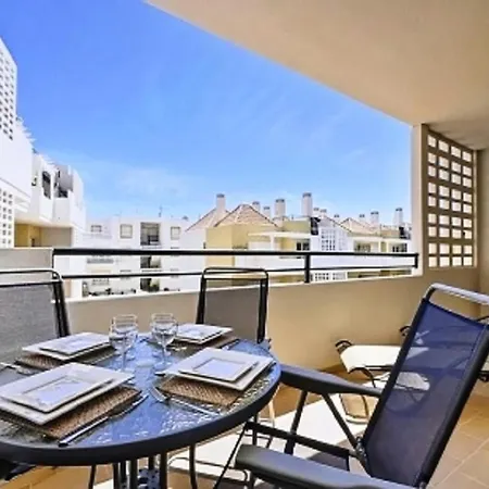 Beach 2 Bed Apt Ap By Pola דירה